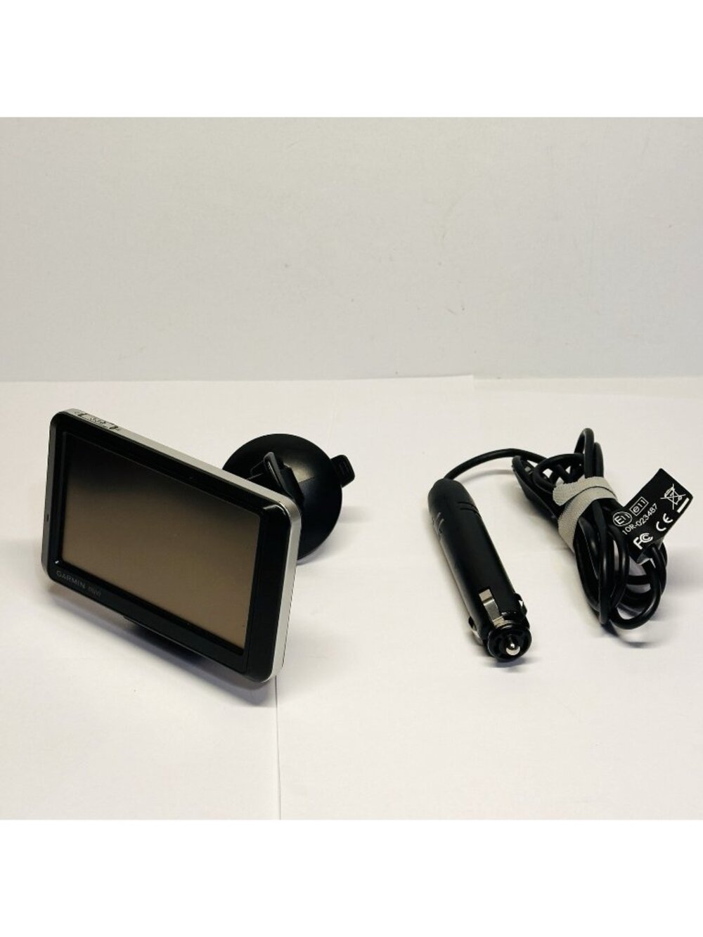 Garmin Bundle Nuvi 10R-023994 GPS Navigation Suction Mount Car Charger Adapter